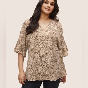 4x/26 BloomChic Leopard V-Neck Ruffle Sleeve Blouse